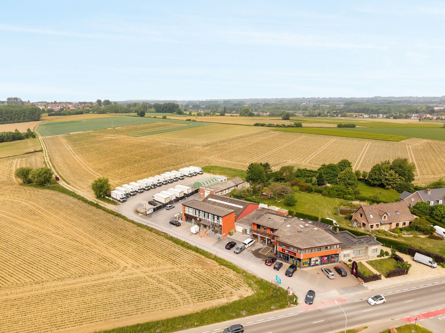 INVESTERINGSEIGENDOM BAANLOCATIE foto {{pictureIndex}}