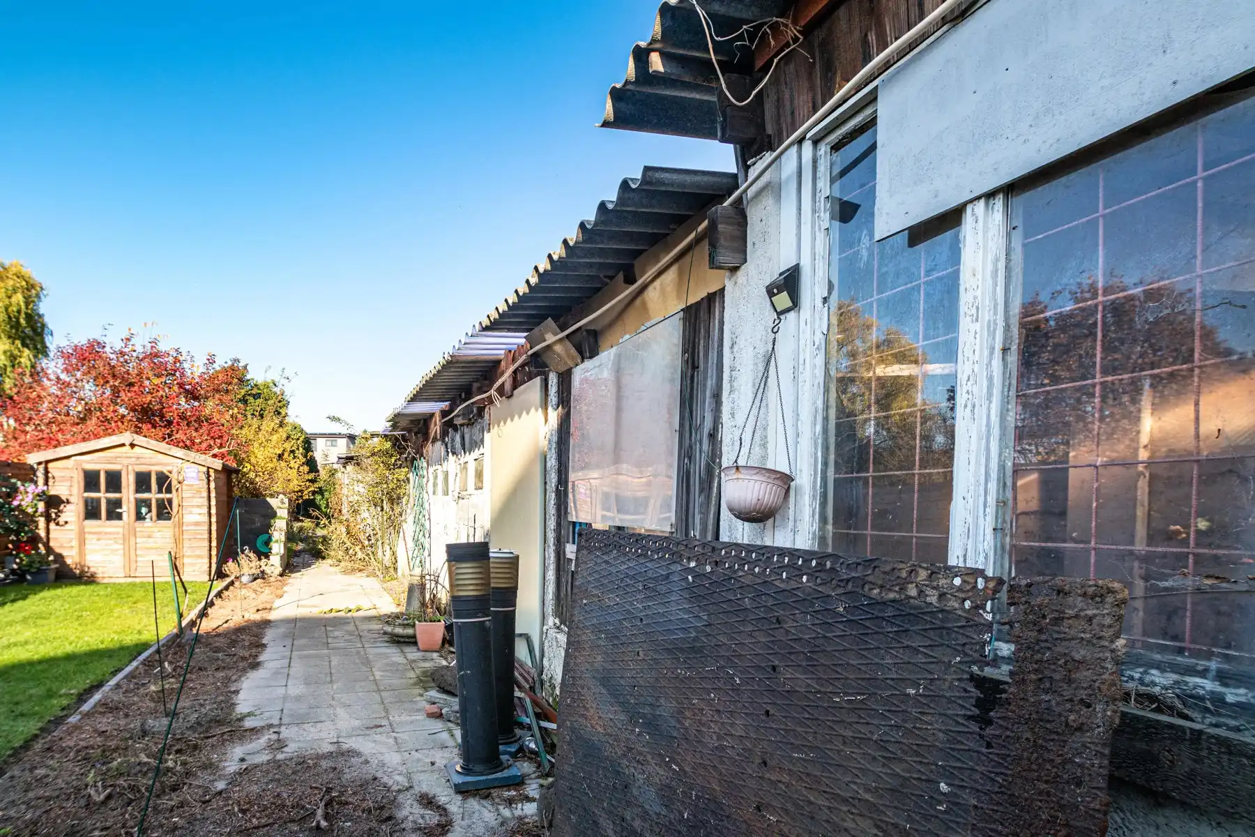 Renovatieproject op ruim perceel foto 26