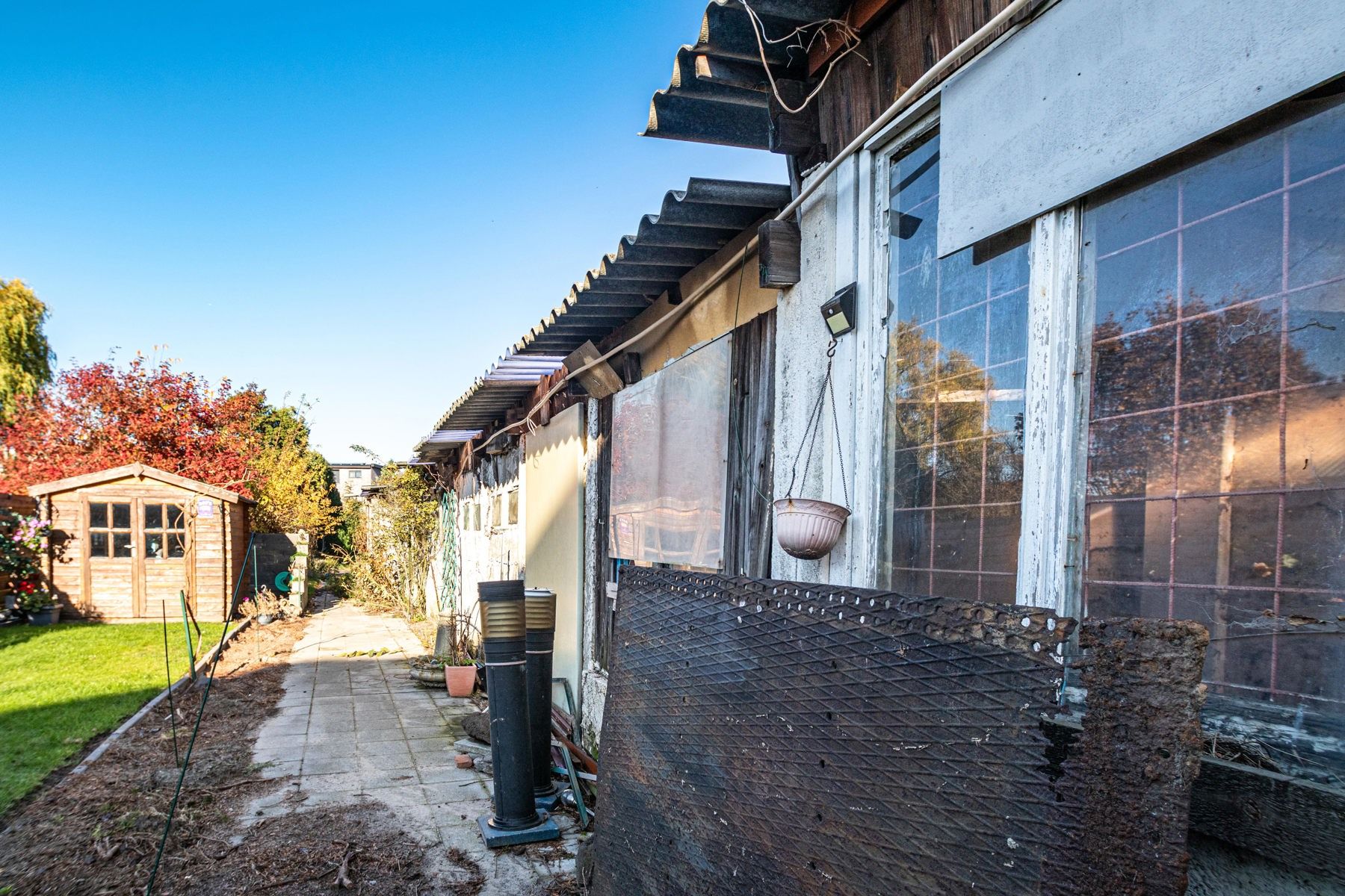 Renovatieproject op ruim perceel foto 26