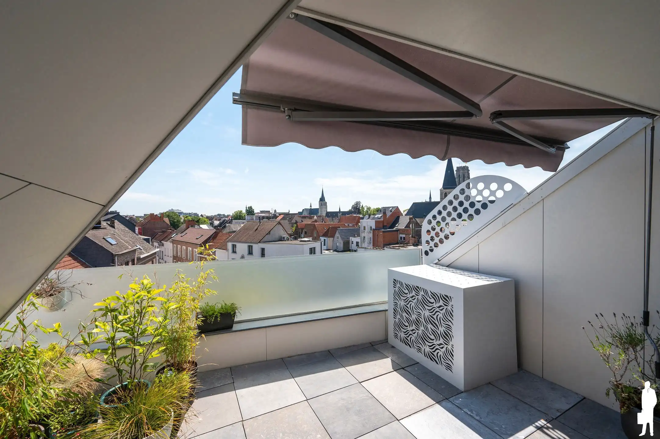 Prachtig appartement met 3 slaapkamers, bureauruimte en zuidoostgericht terras in hartje Mechelen. foto 14