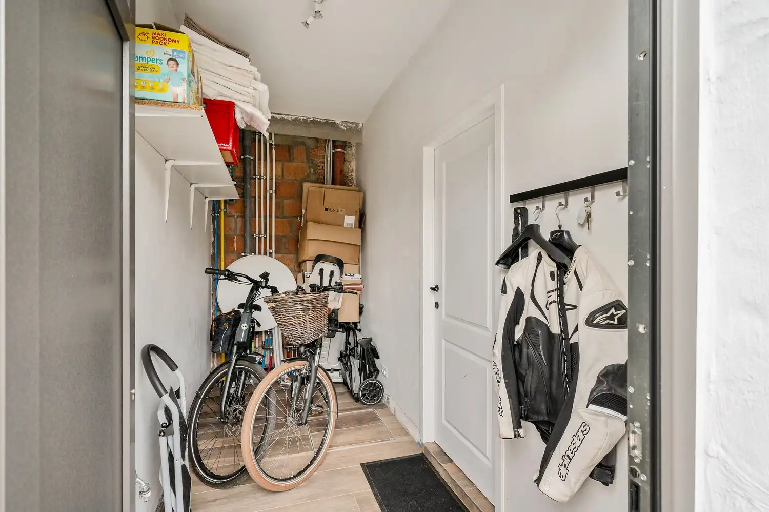 Volledig vernieuwde gezinswoning met tuin. foto 41