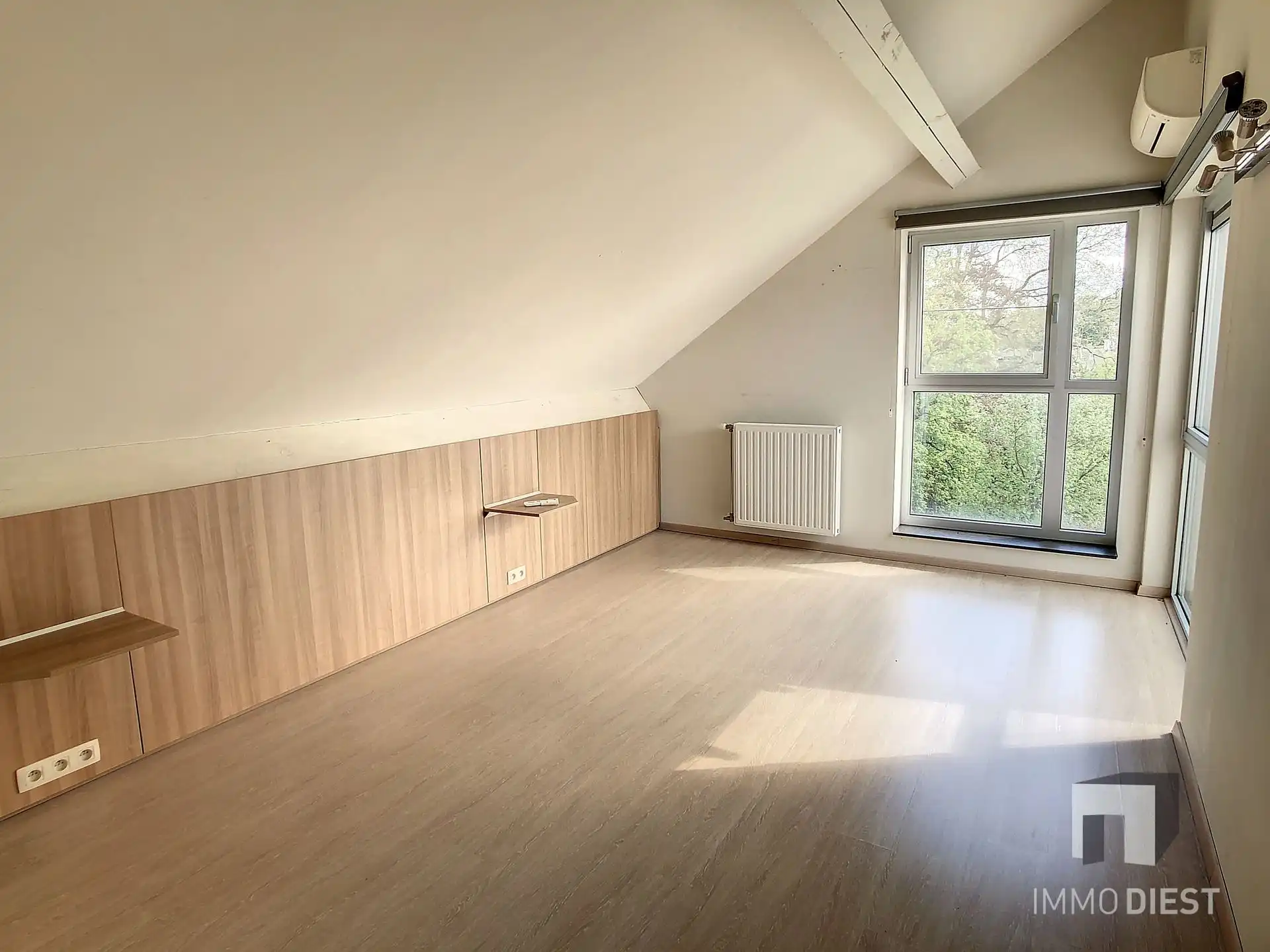 Knappe duplex met zicht op park en Demer - 3 slpks en parking foto 15