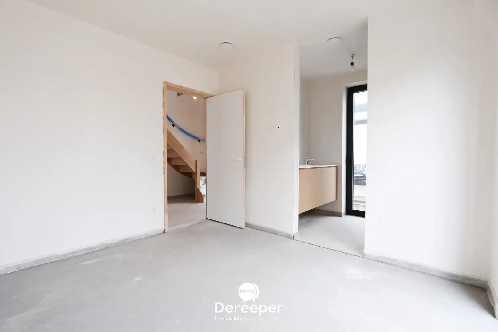 Nieuwbouwwoning met 4 slaapkamers op een uitstekende ligging in centrum Jabbeke foto 7