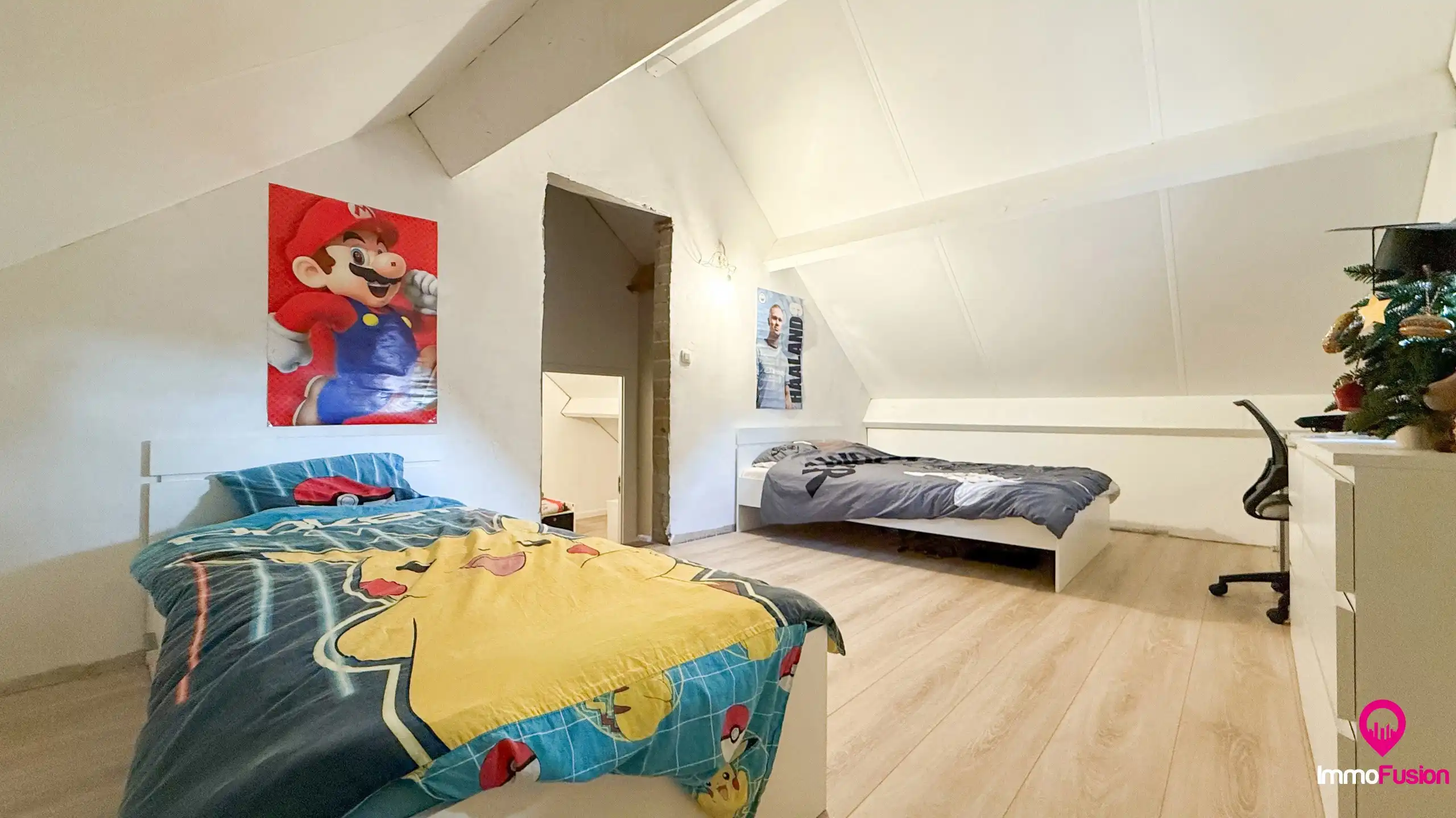 Zeer ruim wonen met 5 slpks en rustig gelegen! foto 30