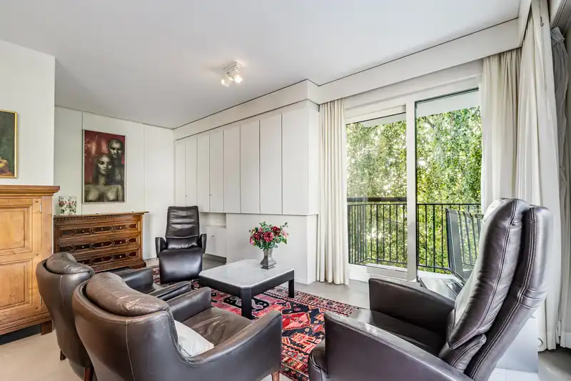 Roeselare – Prachtig ingericht appartement met 2 slaapkamers, bureel en zonnig terras foto 4