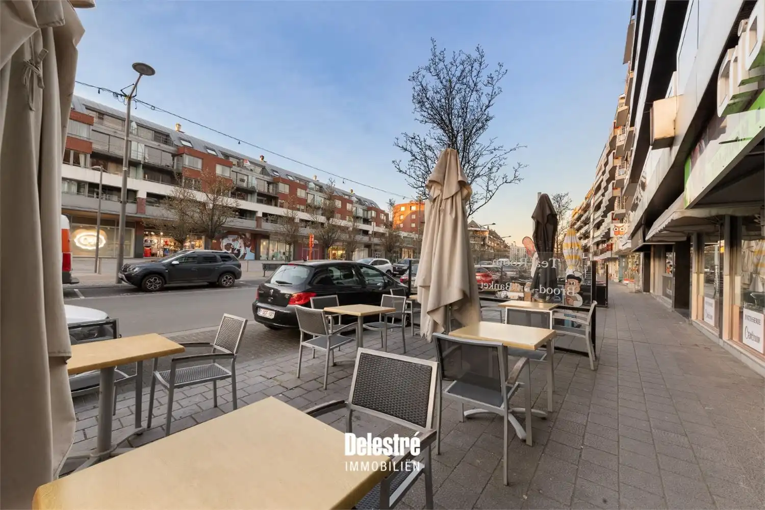 GOED DRAAIENDE HORECAZAAK CENTRUMLAAN MET TERRAS foto 7