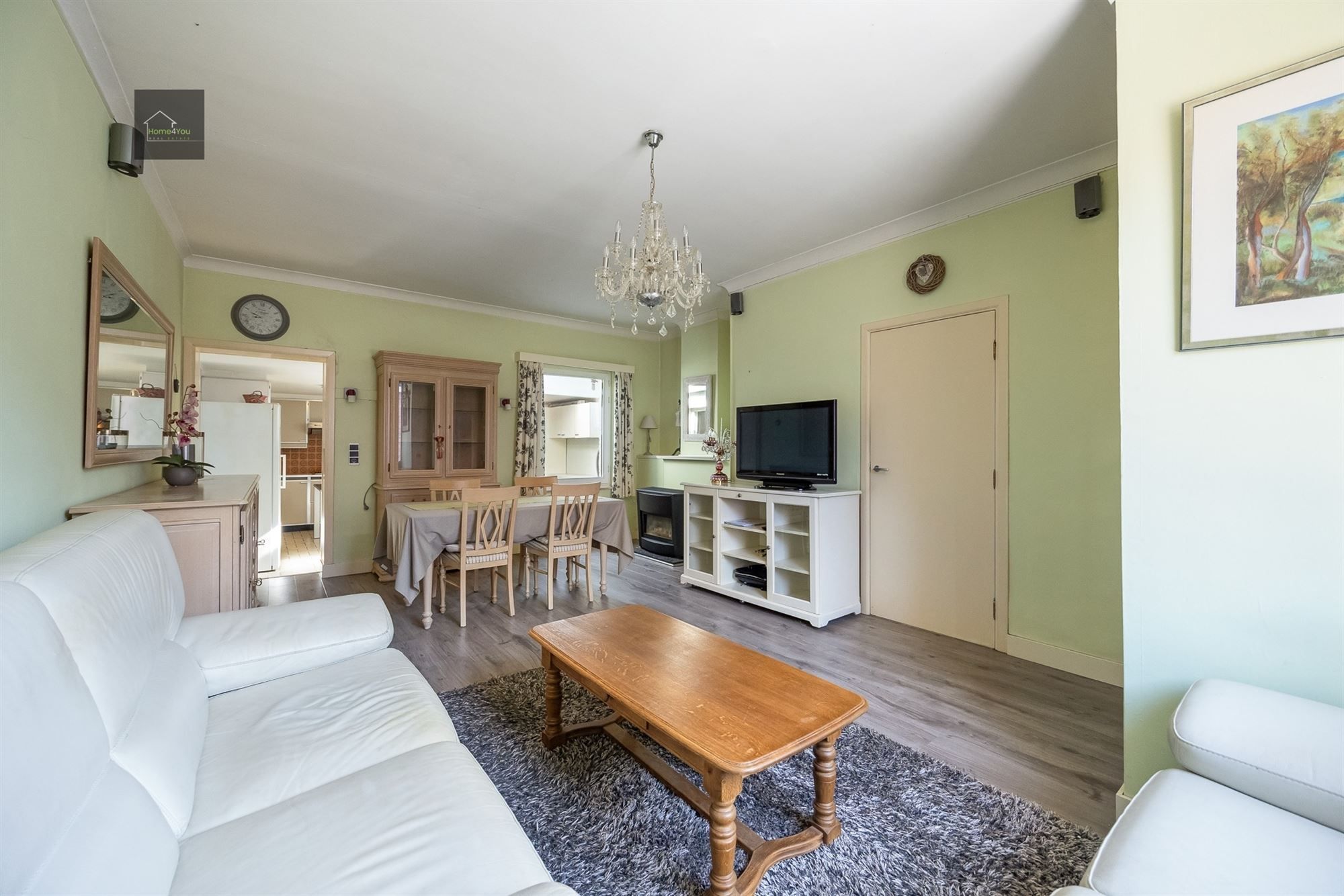 Te renoveren rijwoning met tuintje foto 4