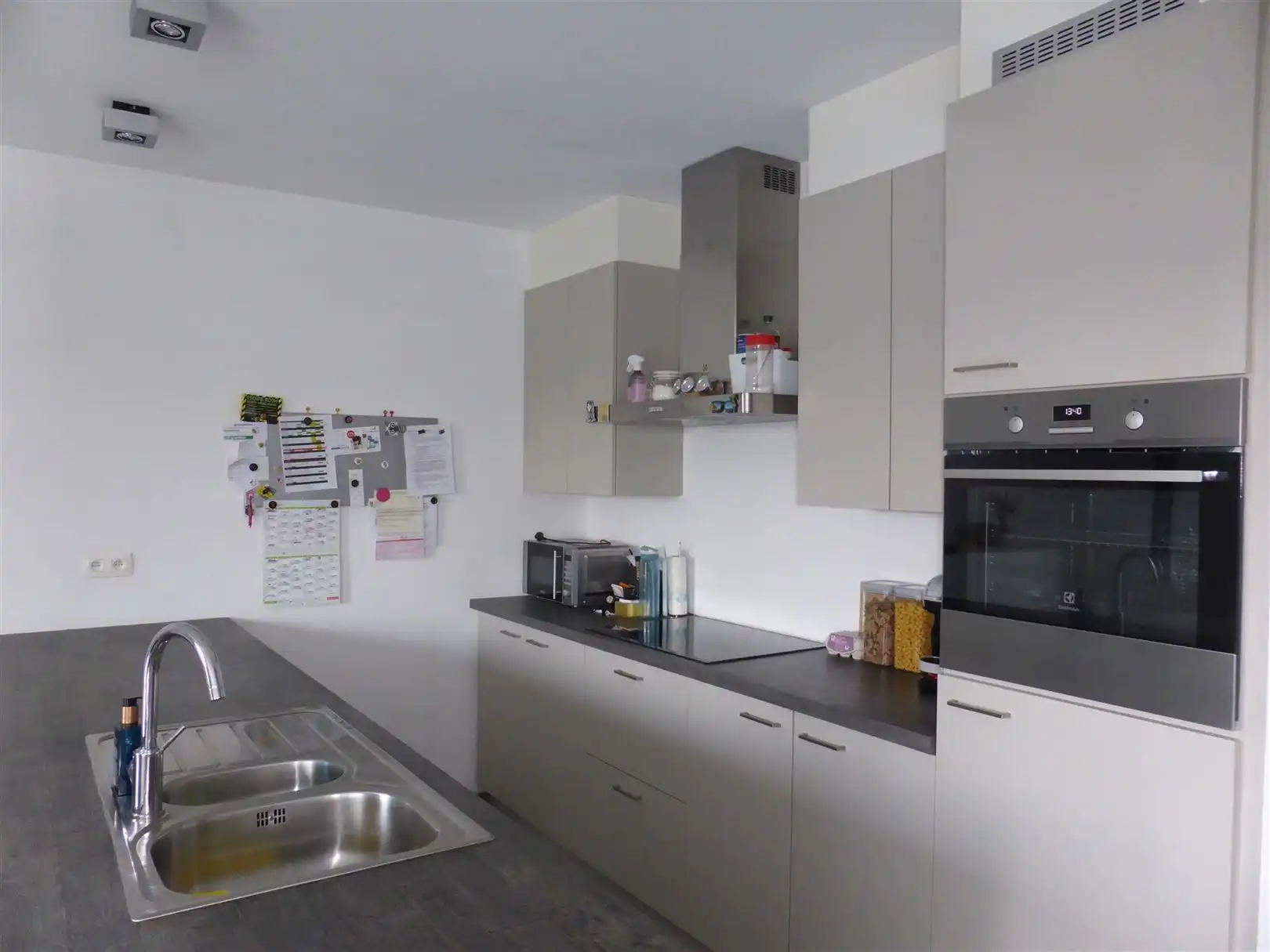 Recent, energiezuinig appartement met staanplaats foto 4