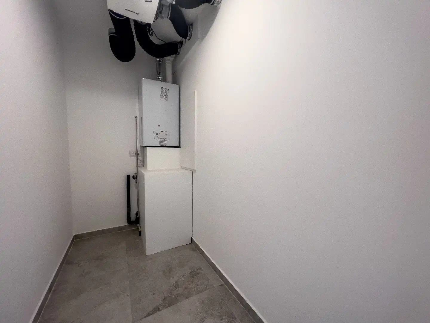 Nieuw duplexappartement inclusief parking gelegen op wandelafstand van het centrum, Zeedijk en C. C. Scharpoord foto 15