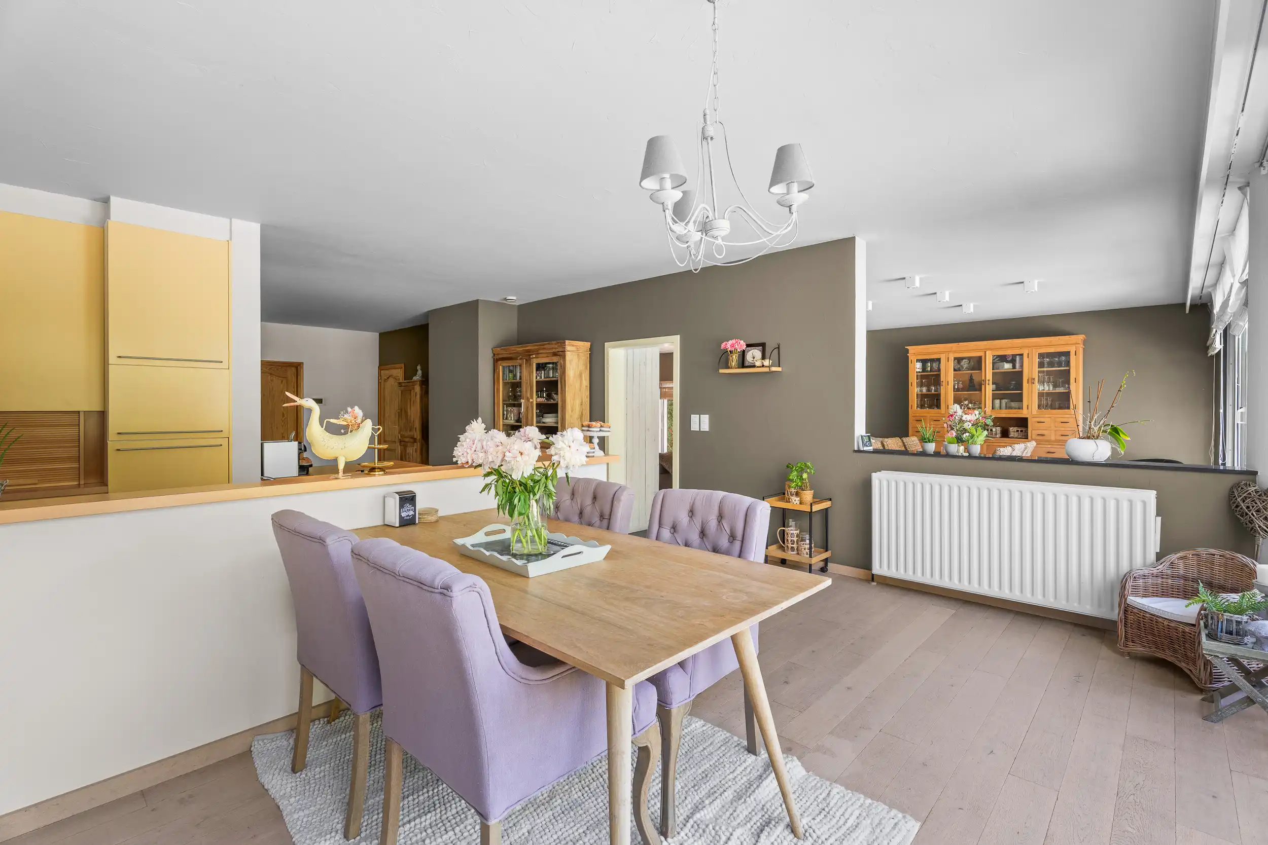 Prachtige villa met zwembad, 5 slpk en bureau te Wetteren foto 5