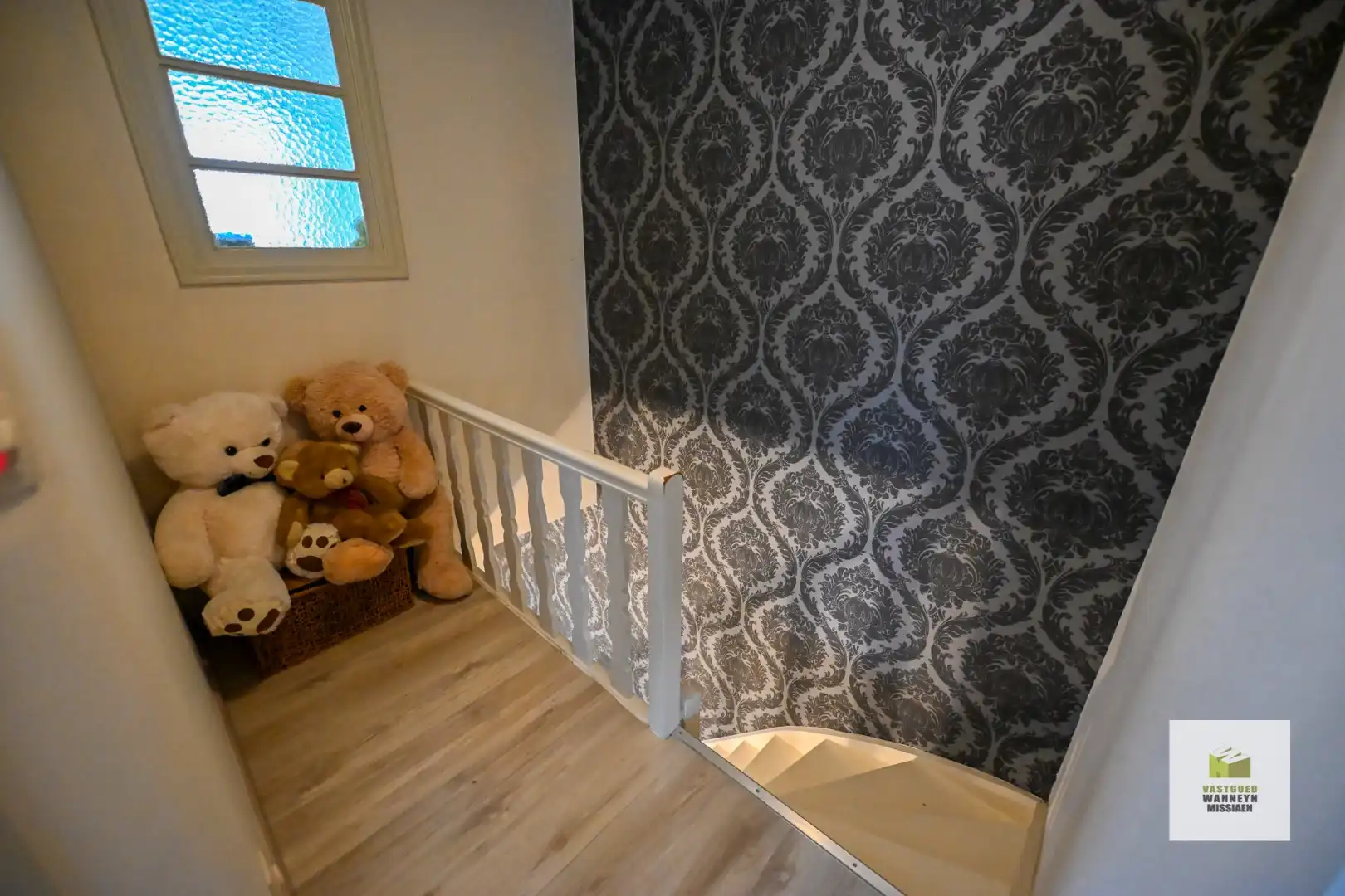 Rustig gelegen halfopen bebouwing, 594 m² opp met 3 slaapkamers foto 15