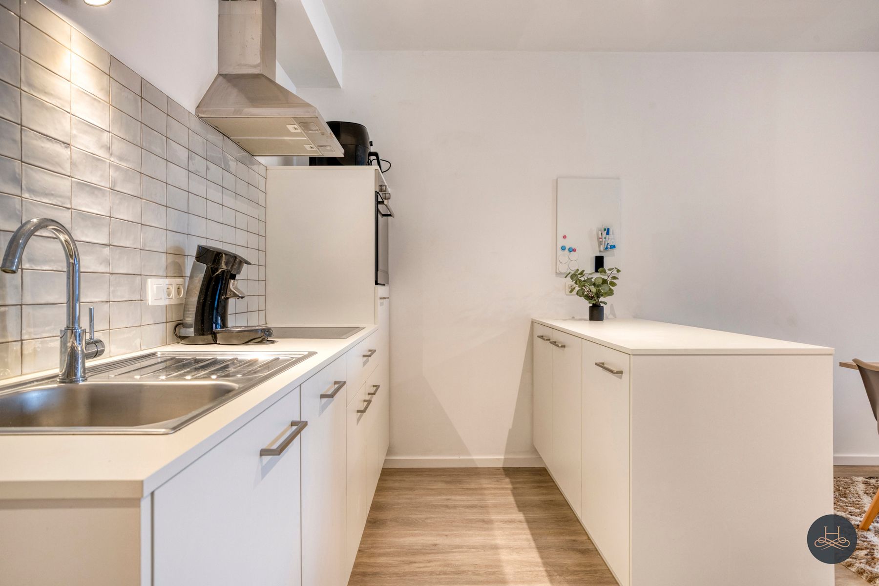 Lichtrijk, gezellig appartement met zeer goede verbindingen foto 12
