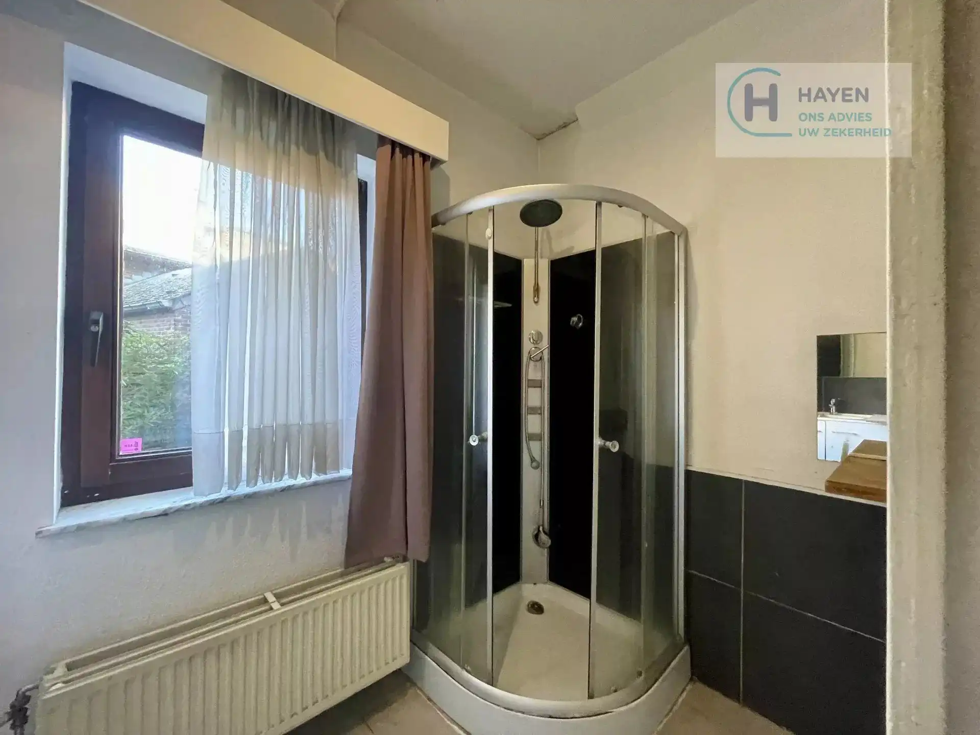 Instapklaar 1-slaapkamerappartement met gezellig balkon in het centrum van Tongeren foto 11