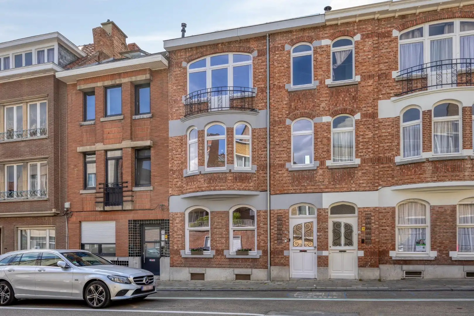 Prachtig herenhuis met 4 slaapkamers, 2 badkamers in Leuven centrum - EPC 77Kwh/m² foto 2