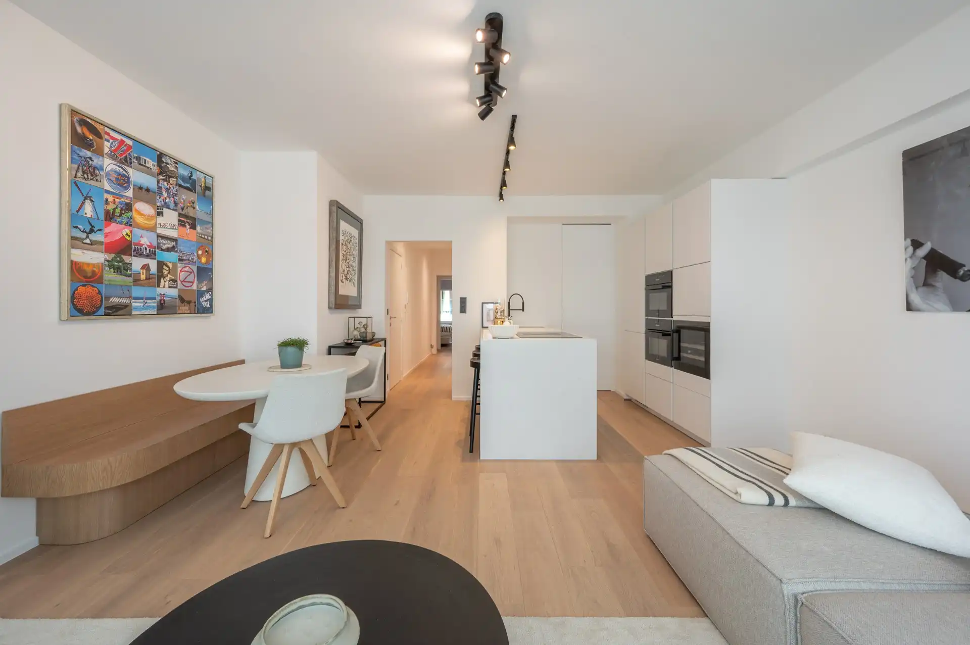 Prachtig twee slaapkamer appartement met zijdelings zeezicht, vlak bij de Kustlaan foto 8
