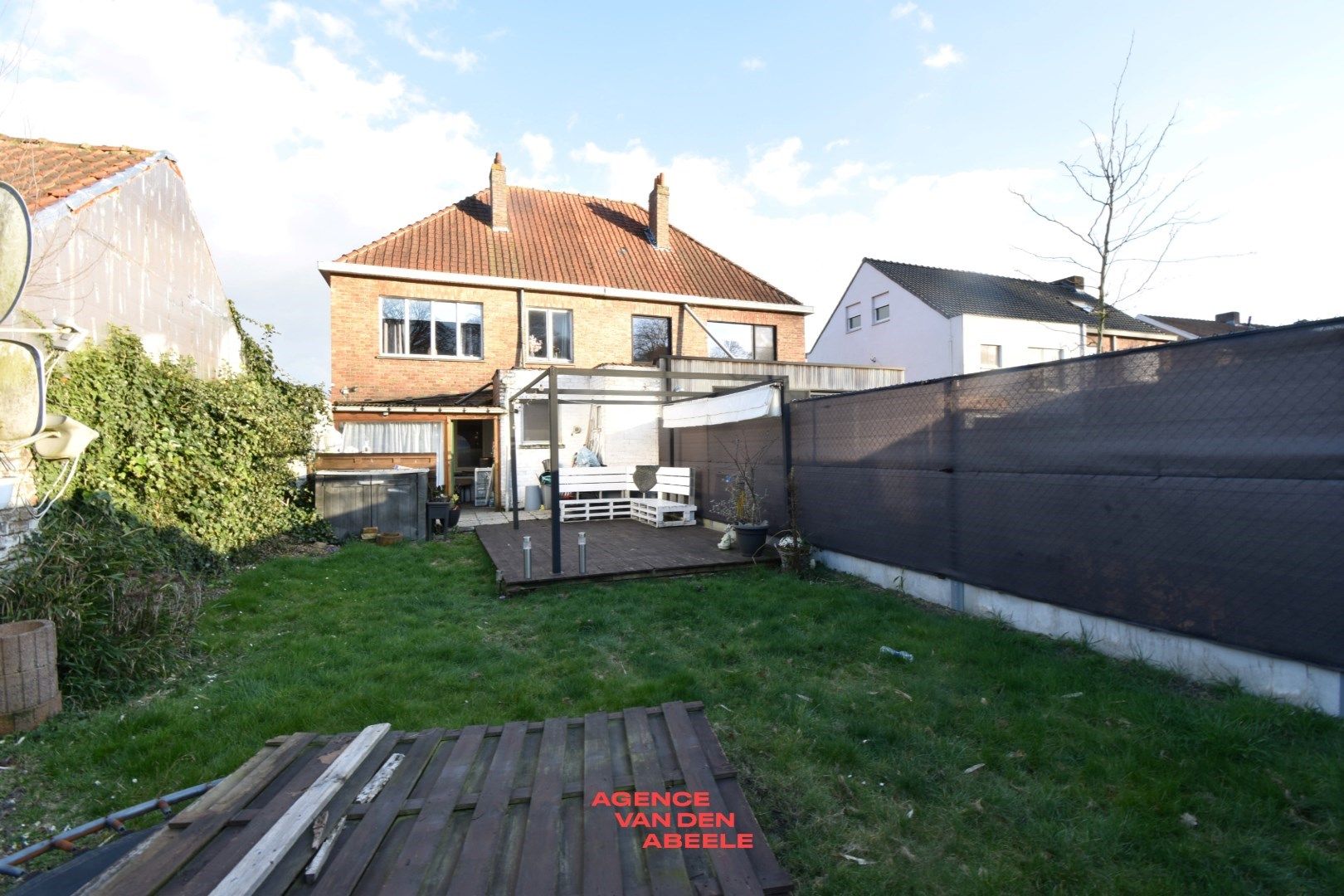 Rustig gelegen halfopen bebouwing met 3 slaapkamers en tuin  foto 16