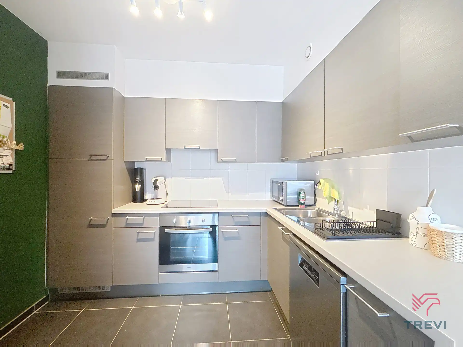 Ongemeubileerde duplex met 2 slaapkamers foto 4