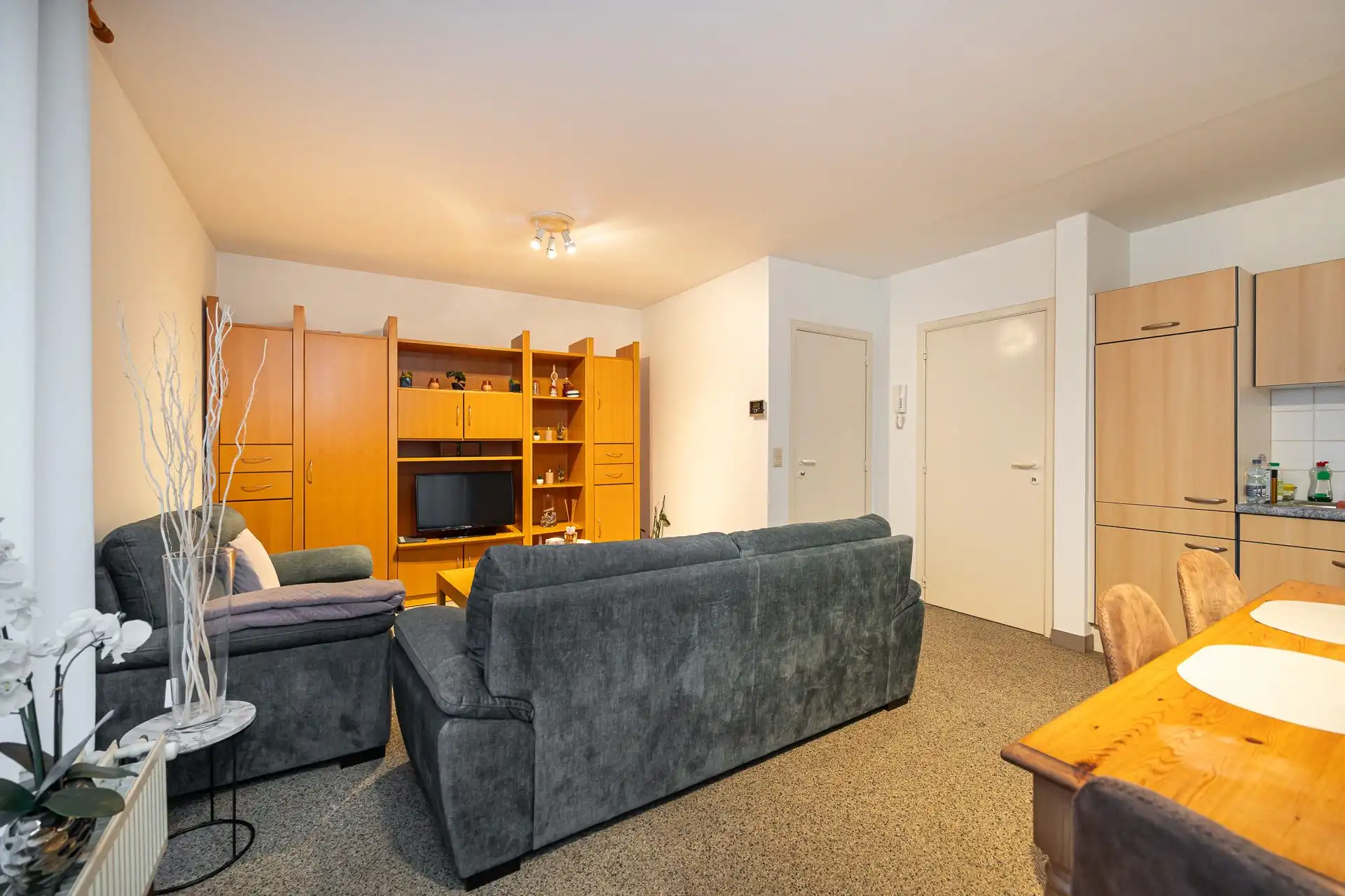 Te renoveren twee slaapkamer appartement in de vogeltjeswijk foto 5