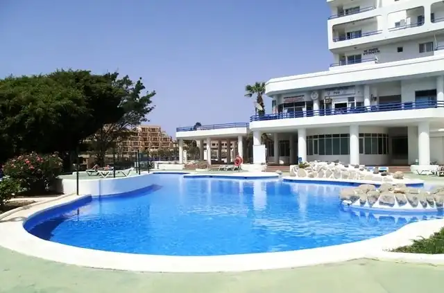  Gerenoveerd appartement met toegang tot het strand foto 6