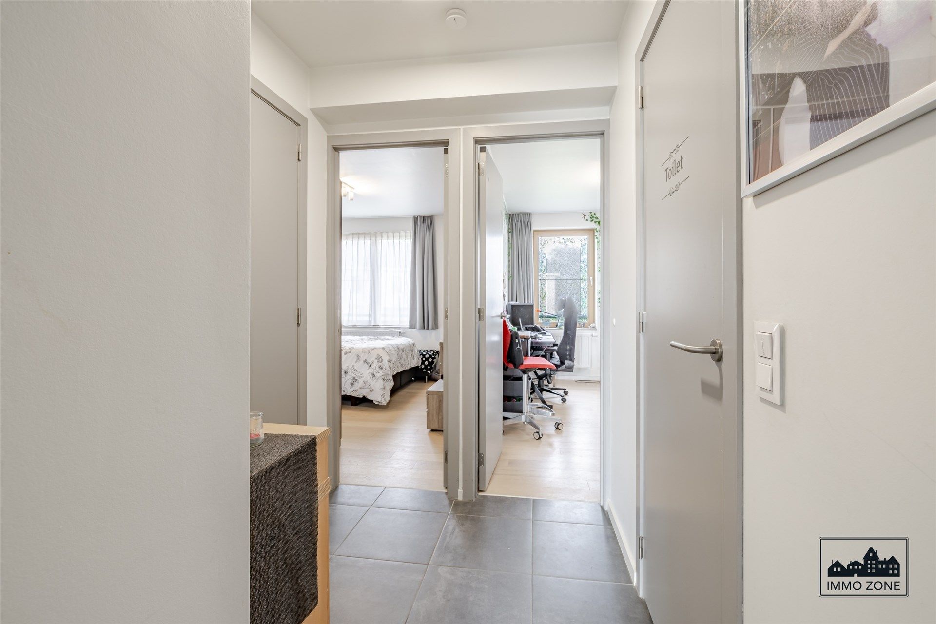 Recent gebouwd 2- slaapkamer appartement met 2 autostaanplaatsen foto 8