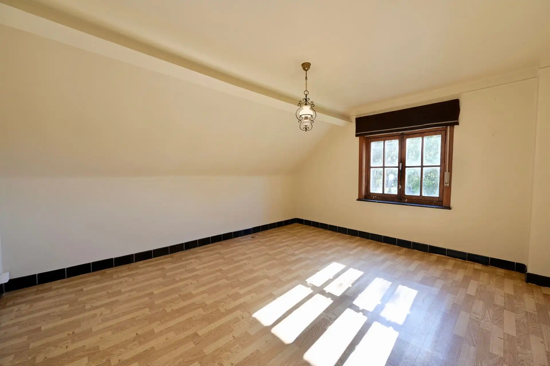 Te renoveren open bebouwing op 1.005 m² in Heultje.  foto 13