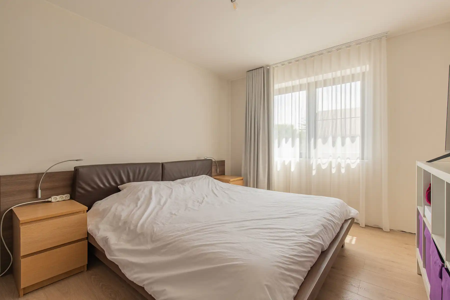Knap afgewerkte, halfopen energiezuinige woning foto 8