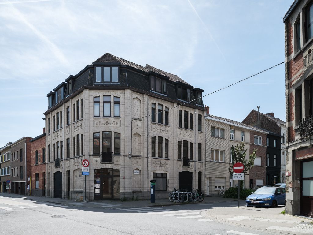 Lichtrijk 1 slpk appartement nabij het rozebroeken park foto 3