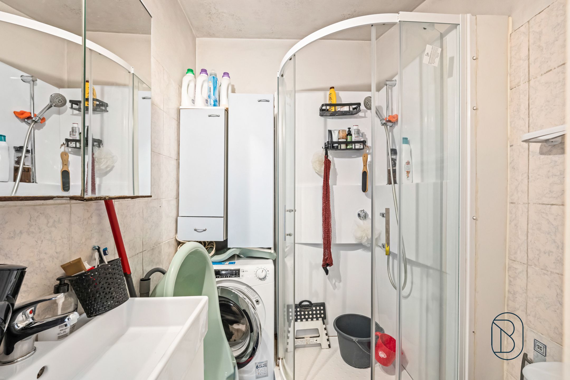 Topgelegen opbrengsteigendom: 3 appartementen en 3 garages foto 10