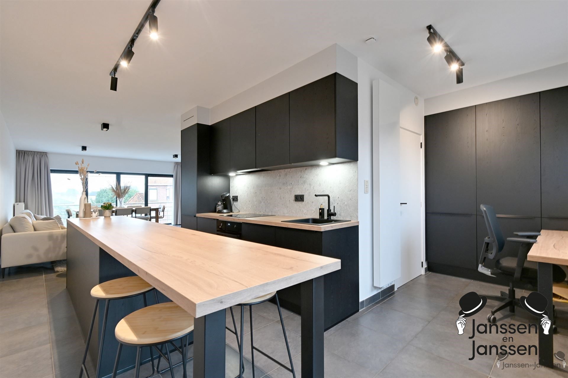 Instapklaar duplexappartement met terras foto 7