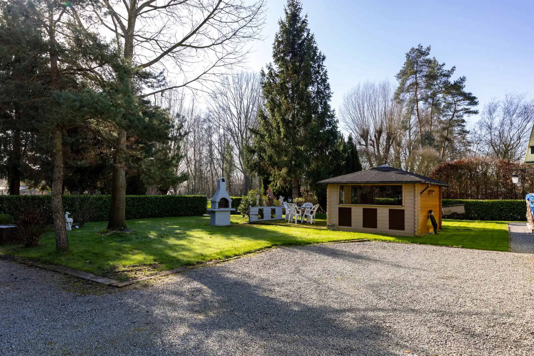 Unieke eigendom gelegen in het groen foto 23