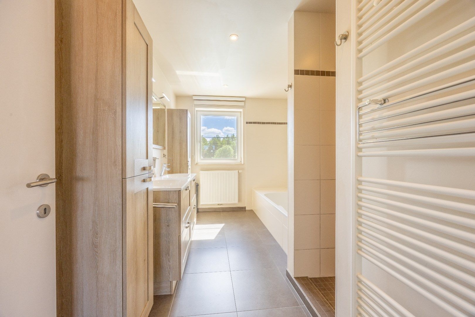 RUIME, KLASSEVOLLE EN ENERGIEZUINIGE WONING  foto 12