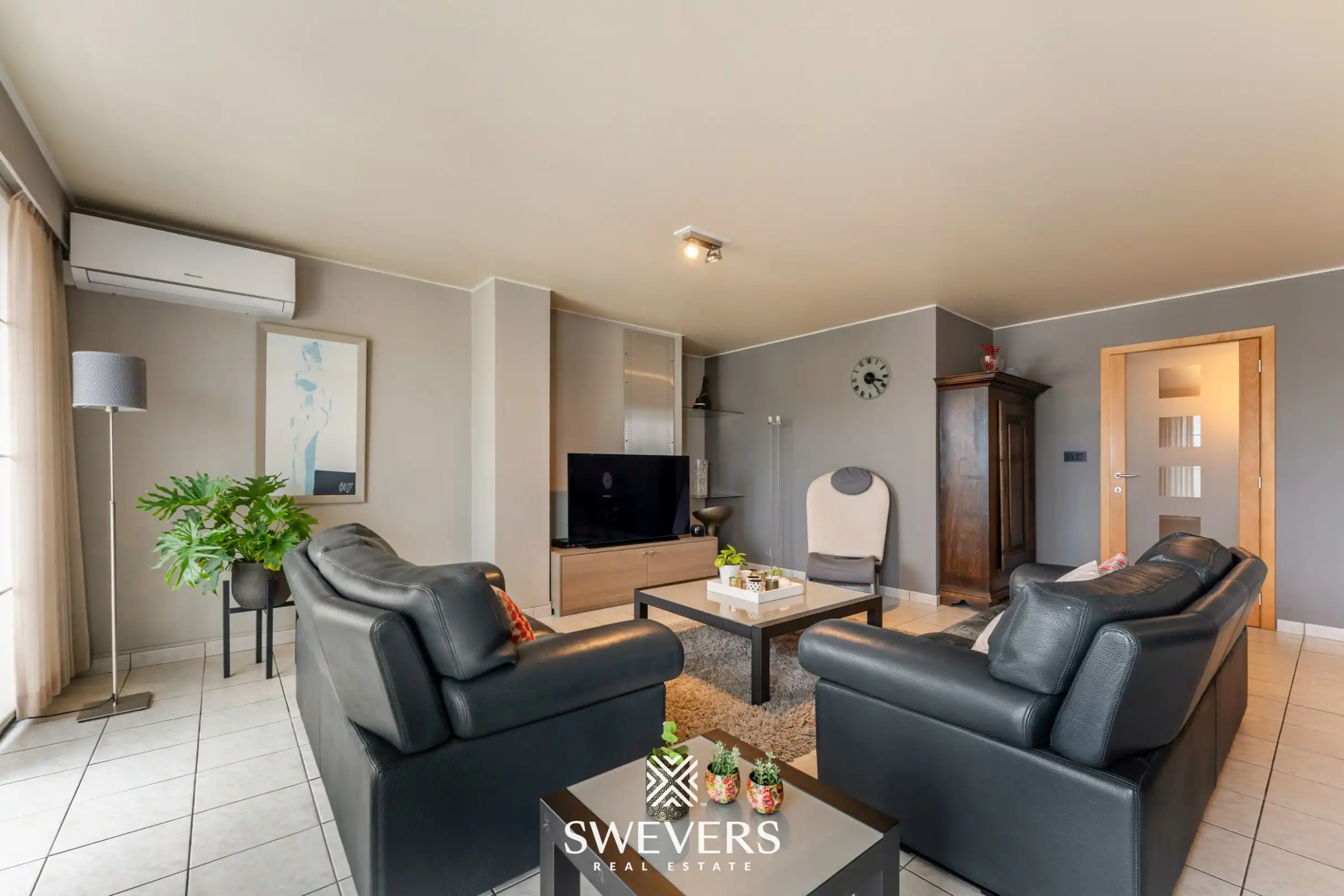 Ruim en instapklaar appartement met 2 terrassen en garage in het hart van Houthalen-Helchteren foto 5