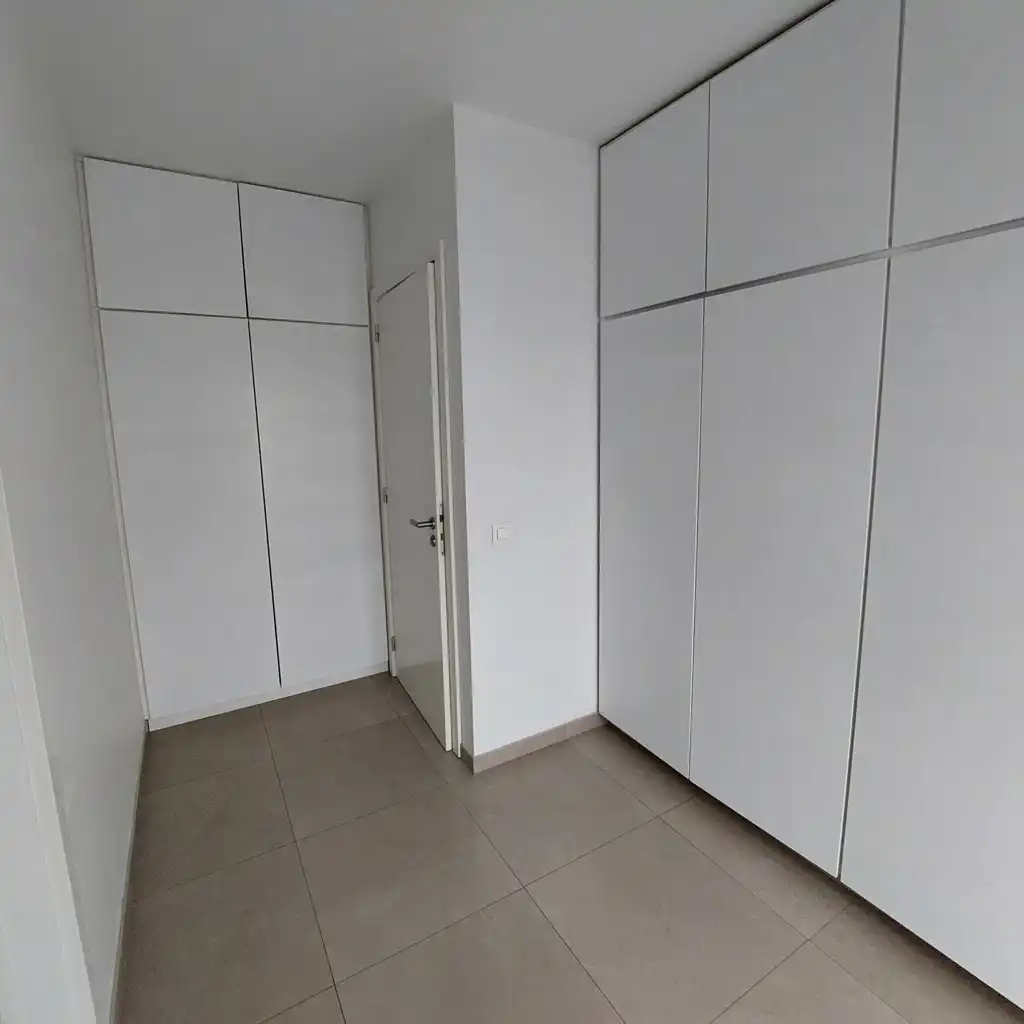 Lichtrijke nieuwbouwwoning met grote tuin in Opwijk! foto 2