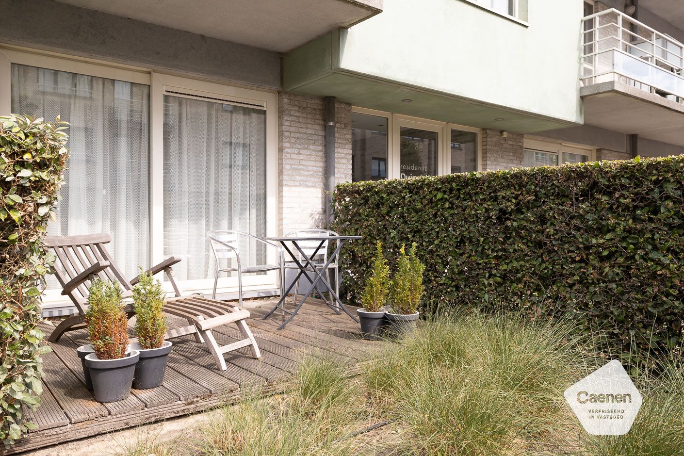 🌊 Te koop: Gelijkvloers appartement met 2 slaapkamers + slaaphoek met uitzonderlijk groot terras – vlak bij zee! foto 14