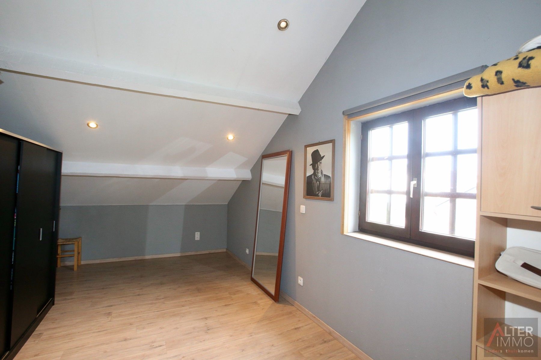 Instapklare woning met 4/5 slaapkamers op ca. 8 are! foto 18