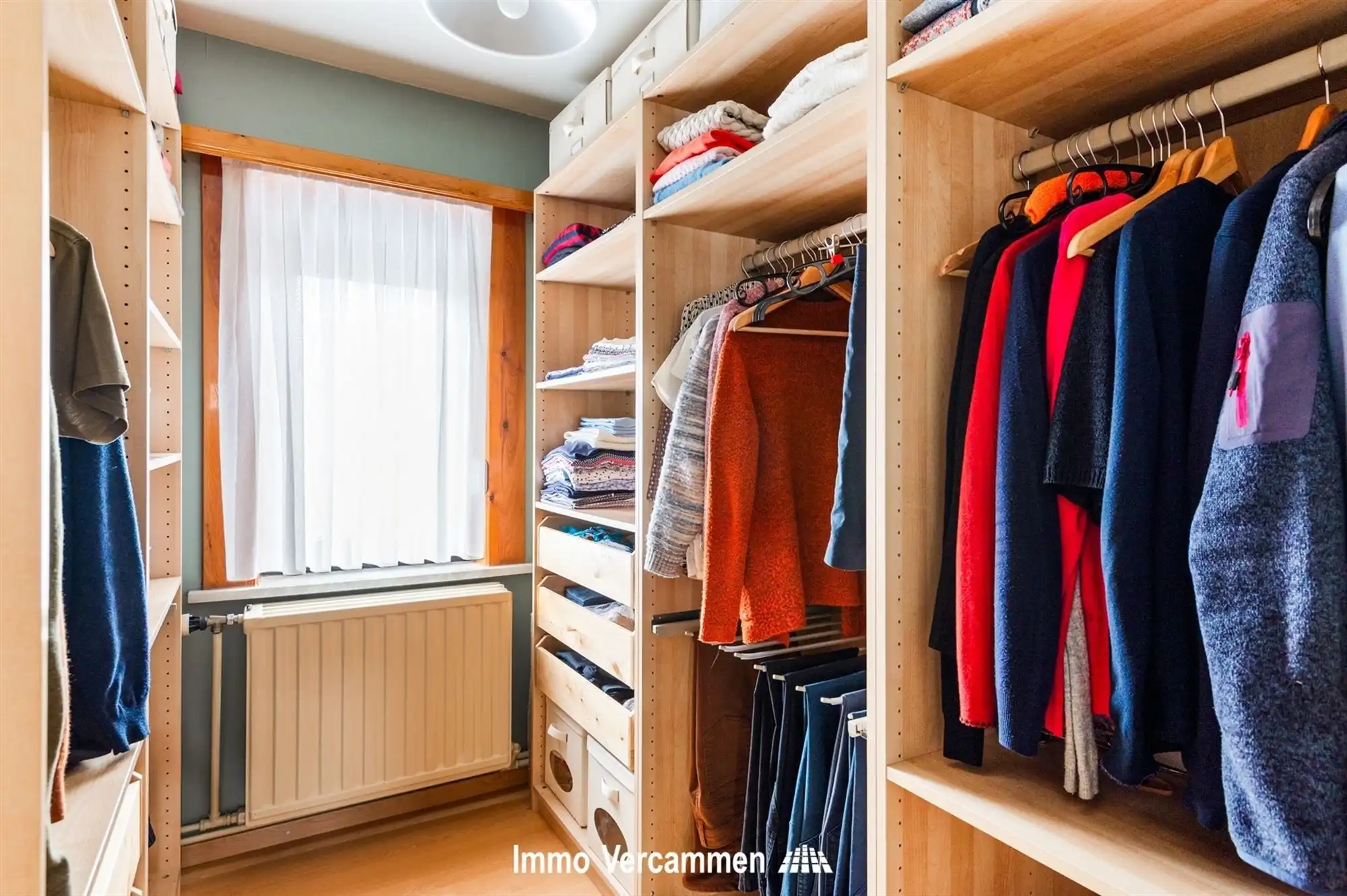 Zeer goed onderhouden woning op een A - locatie te Mechelen foto 13