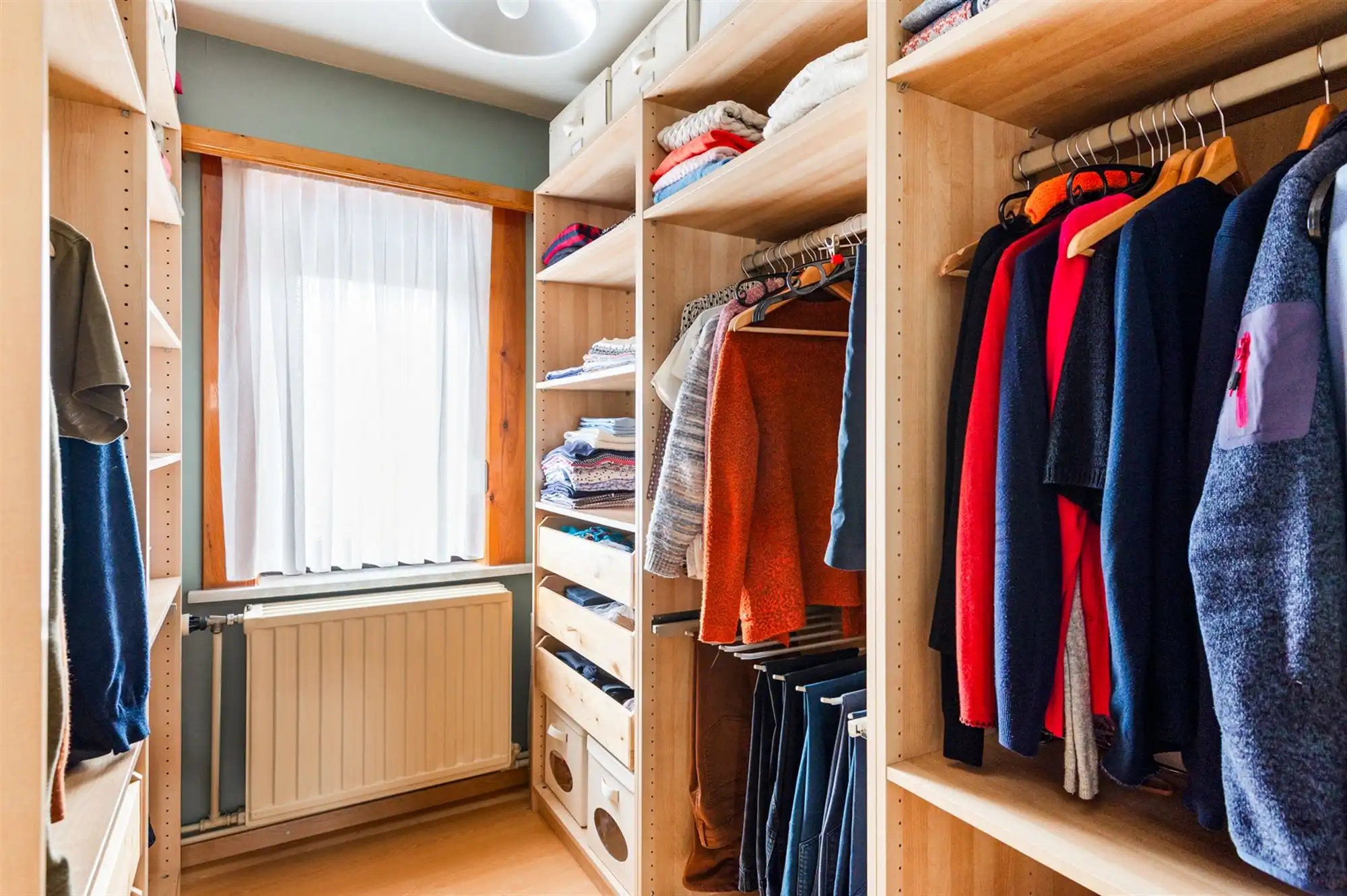 Zeer goed onderhouden woning op een A - locatie te Mechelen foto 13