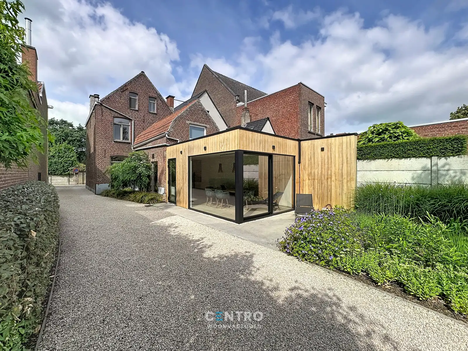 Uiterst CHARMANTE woning te Tielt met 4 slpks, leuke tuin én carport! foto 27