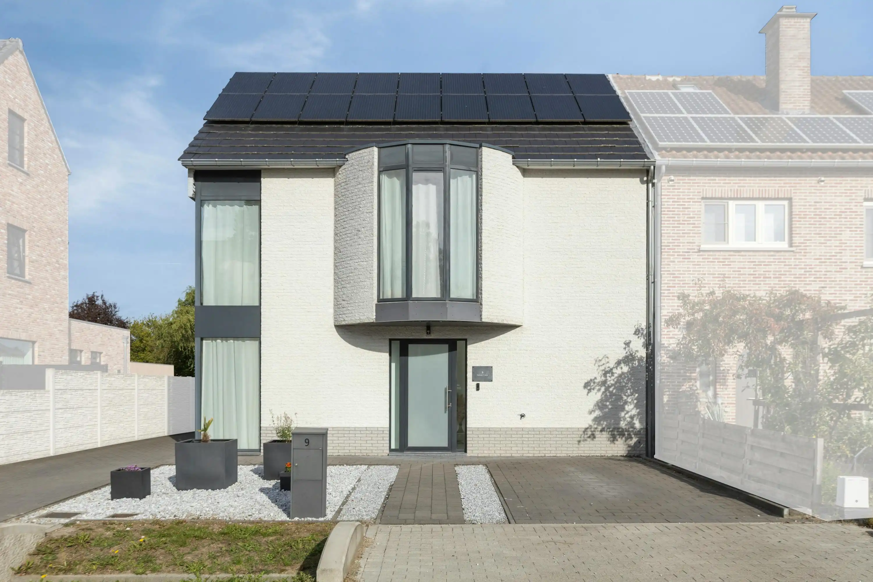 Instapklare gezinswoning met 4 slaapkamers te Kuringen foto 2