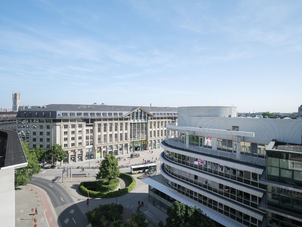 Luxueus penthouse appartement met o.m. twee slaapkamers en een ruim dakterras foto 18