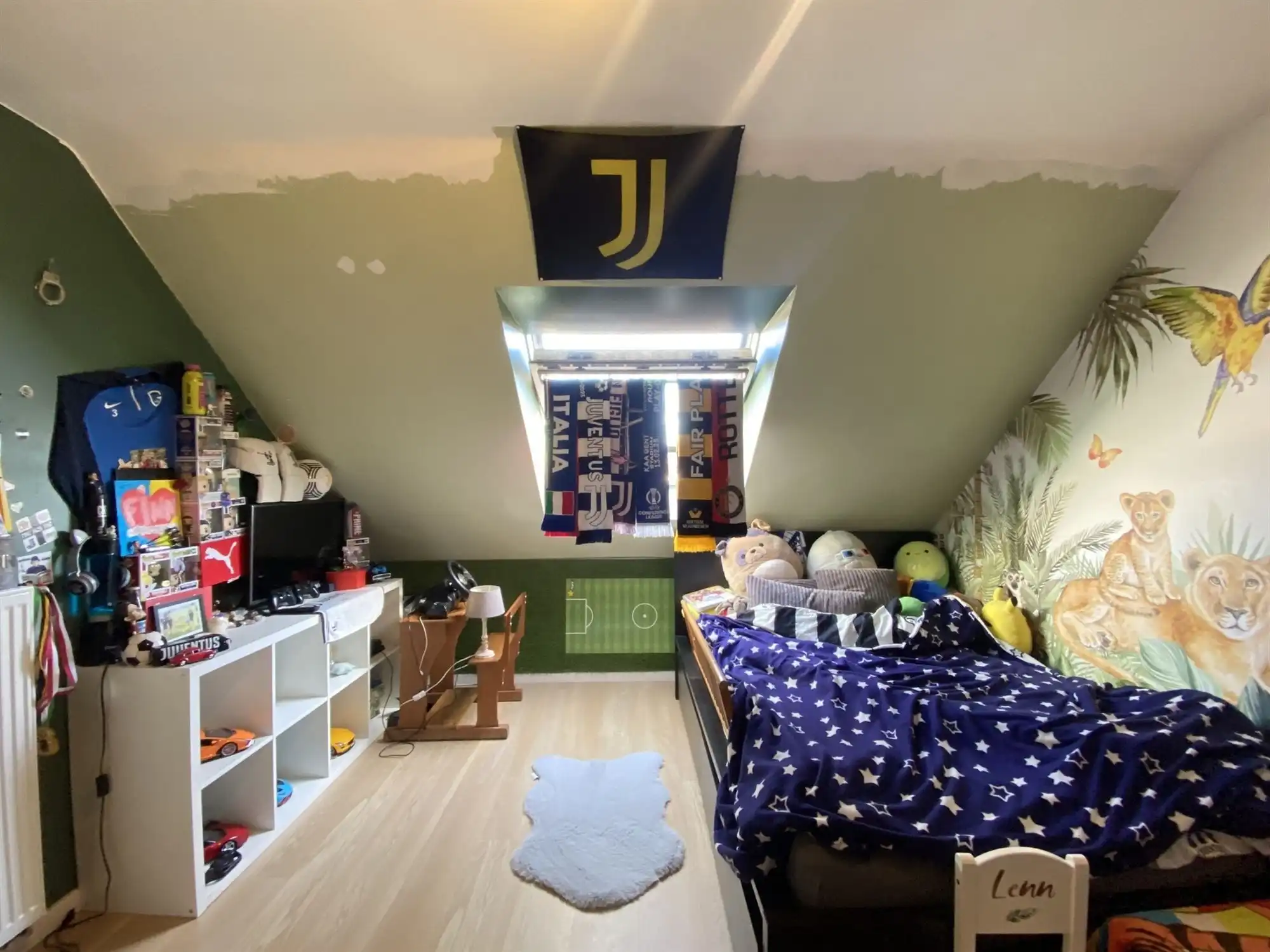 Halfopen bebouwing met drie slaapkamers in rustige woonwijk foto 13