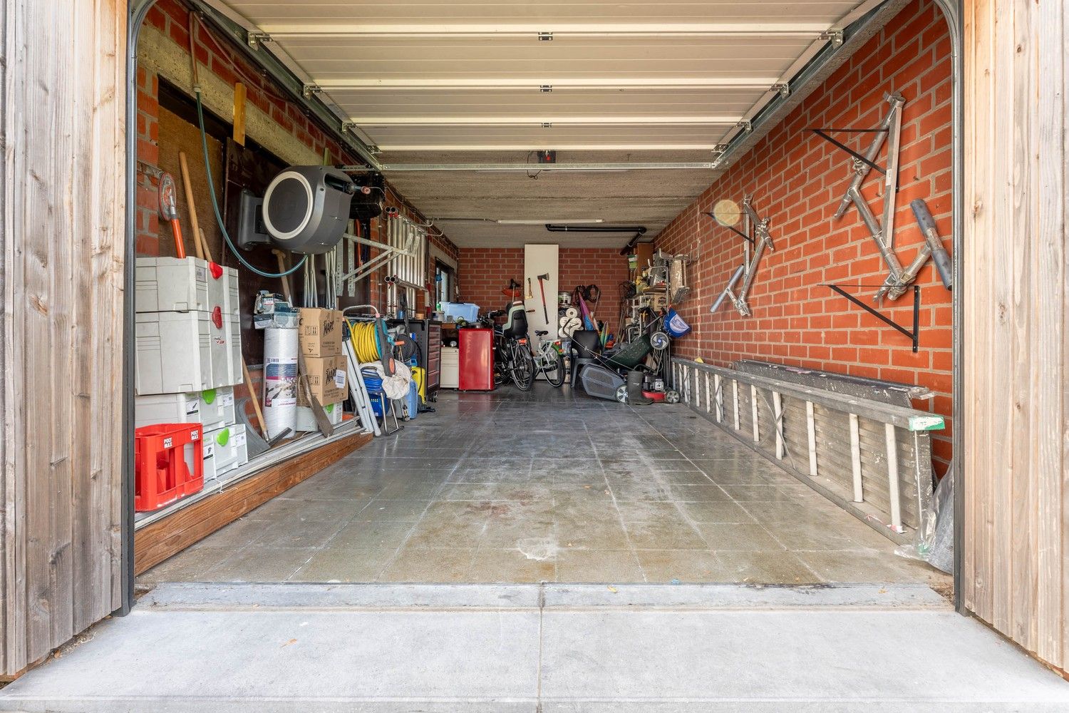 Mooi gerenoveerde 3 slk woning met een prachtig zicht op het groen! foto 38