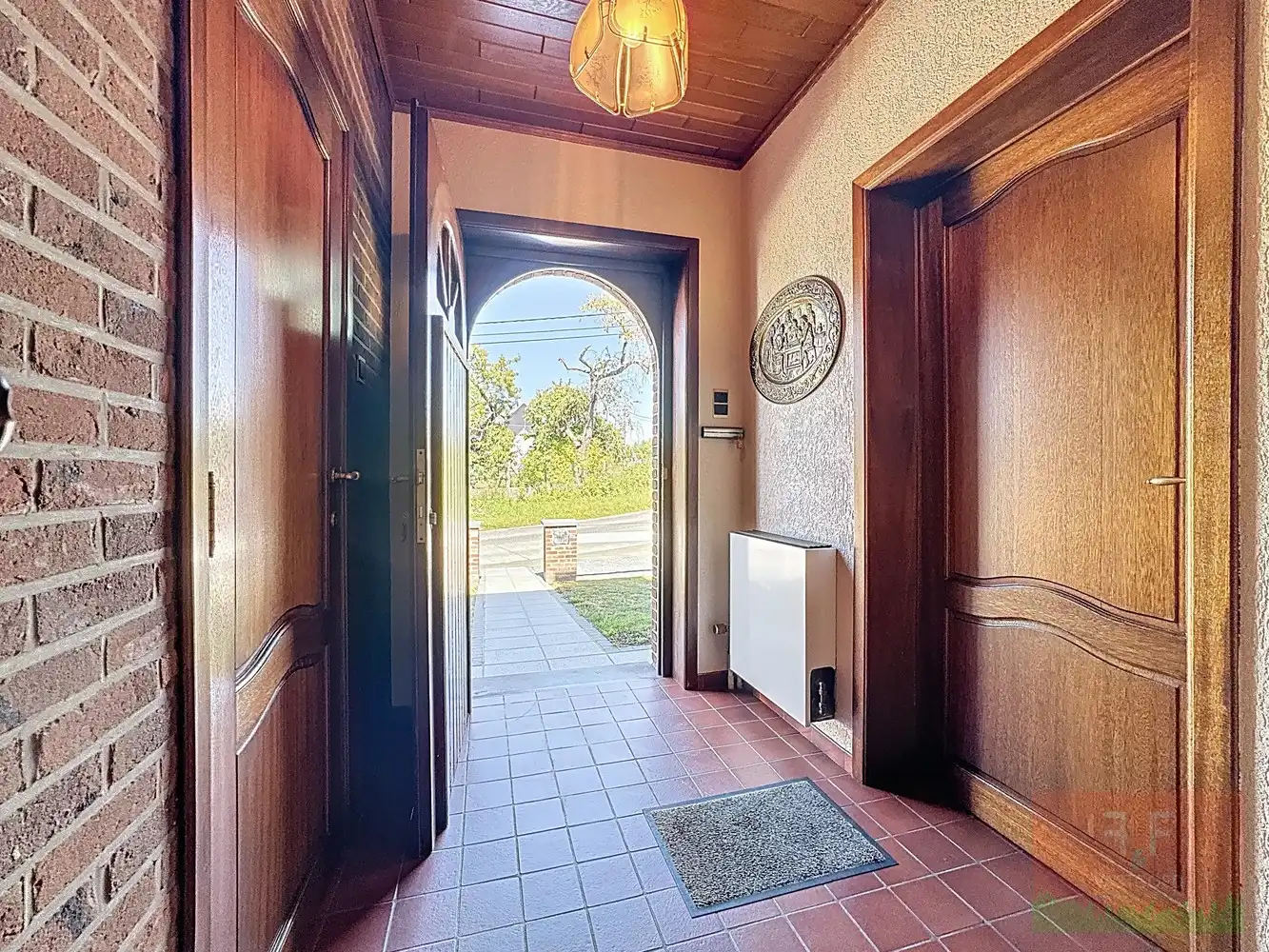 Vrijstaande eengezinswoning met 4 slaapkamers en 2 badkamers foto 11