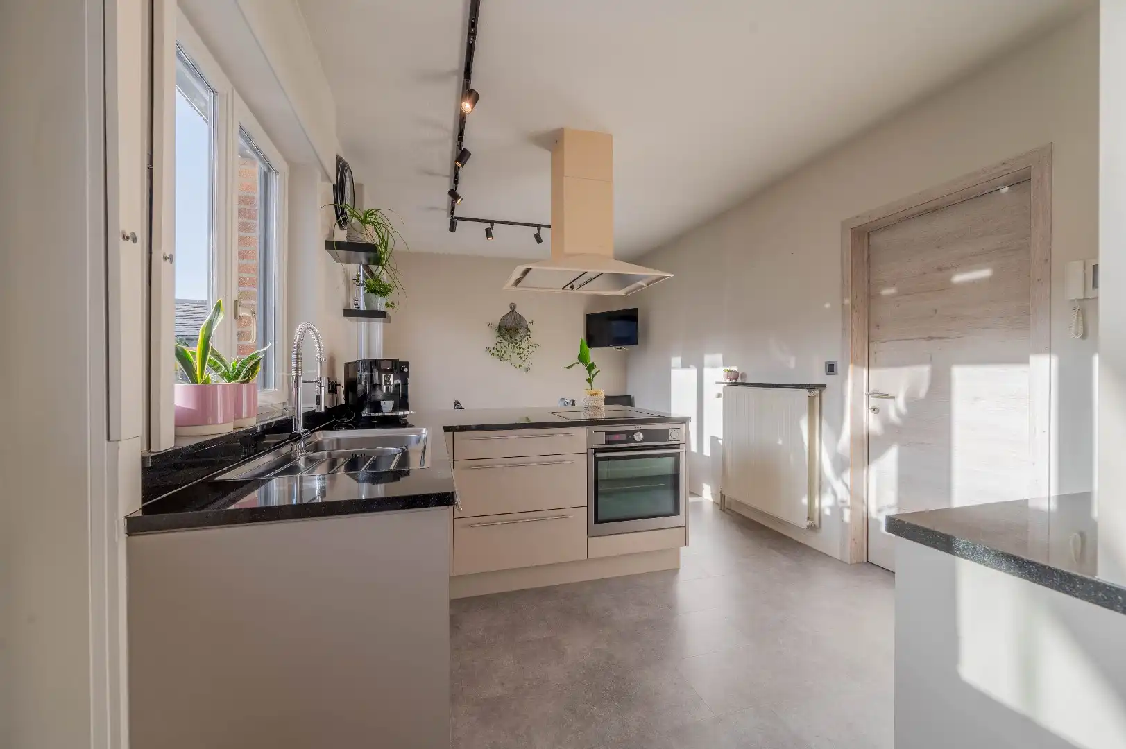 Instapklare, gelijkvloerse villa in doodlopende straat te Kuurne. foto 7