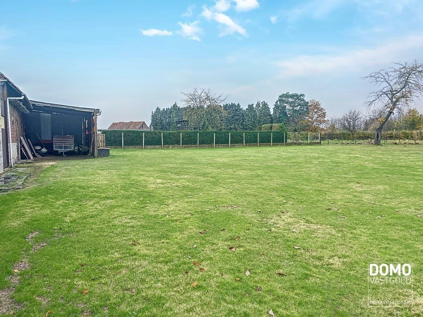 Karaktervolle woning met tal van mogelijkheden en voorzien van paardenstallingen foto 3