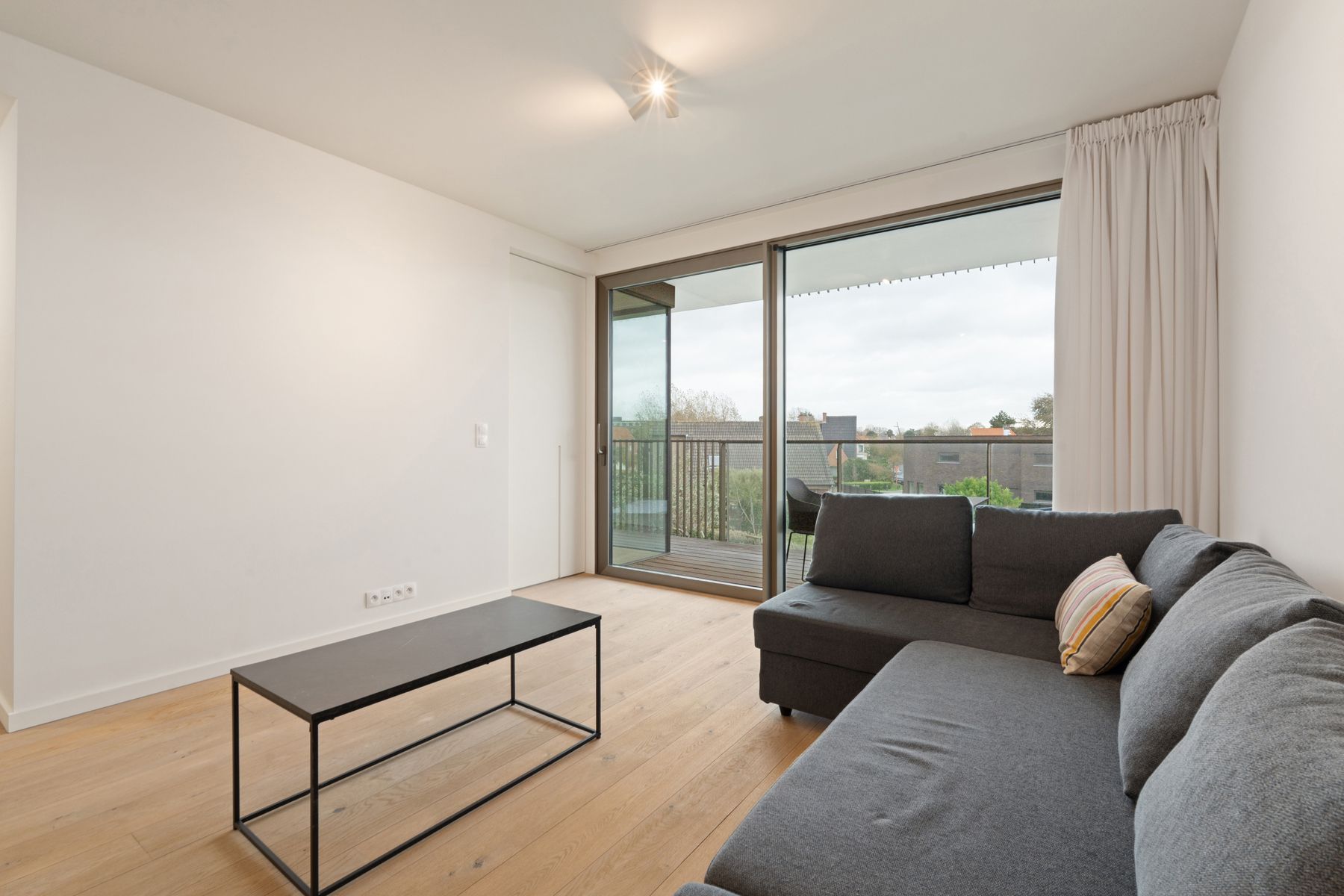 Moderne assistentiewoning met terras foto 4