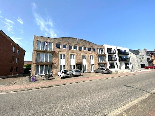 Gelijkvloers 2 slaapkamer appartement met garage in centrum van Geel foto 2