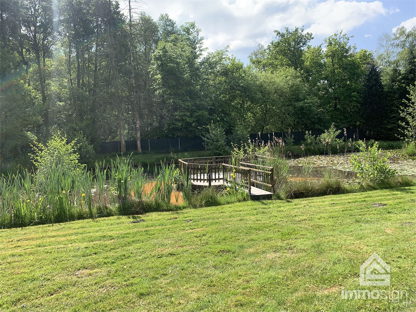 Idyllische parel voorzien van vijver gelegen te Oudsbergen foto 19