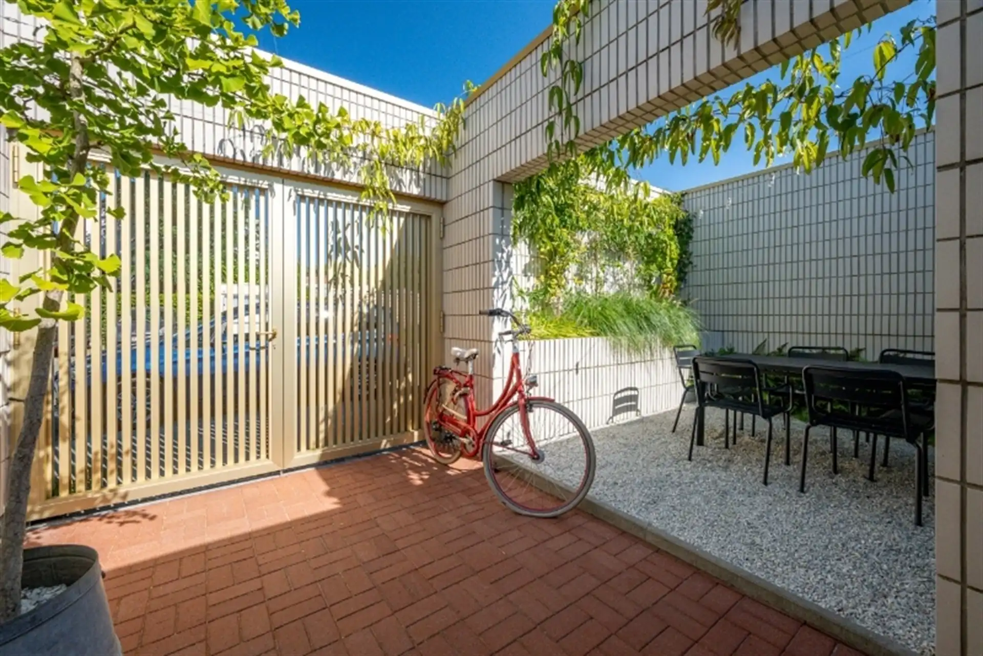 Trendy woning in rustige omgeving te Aalst foto 16