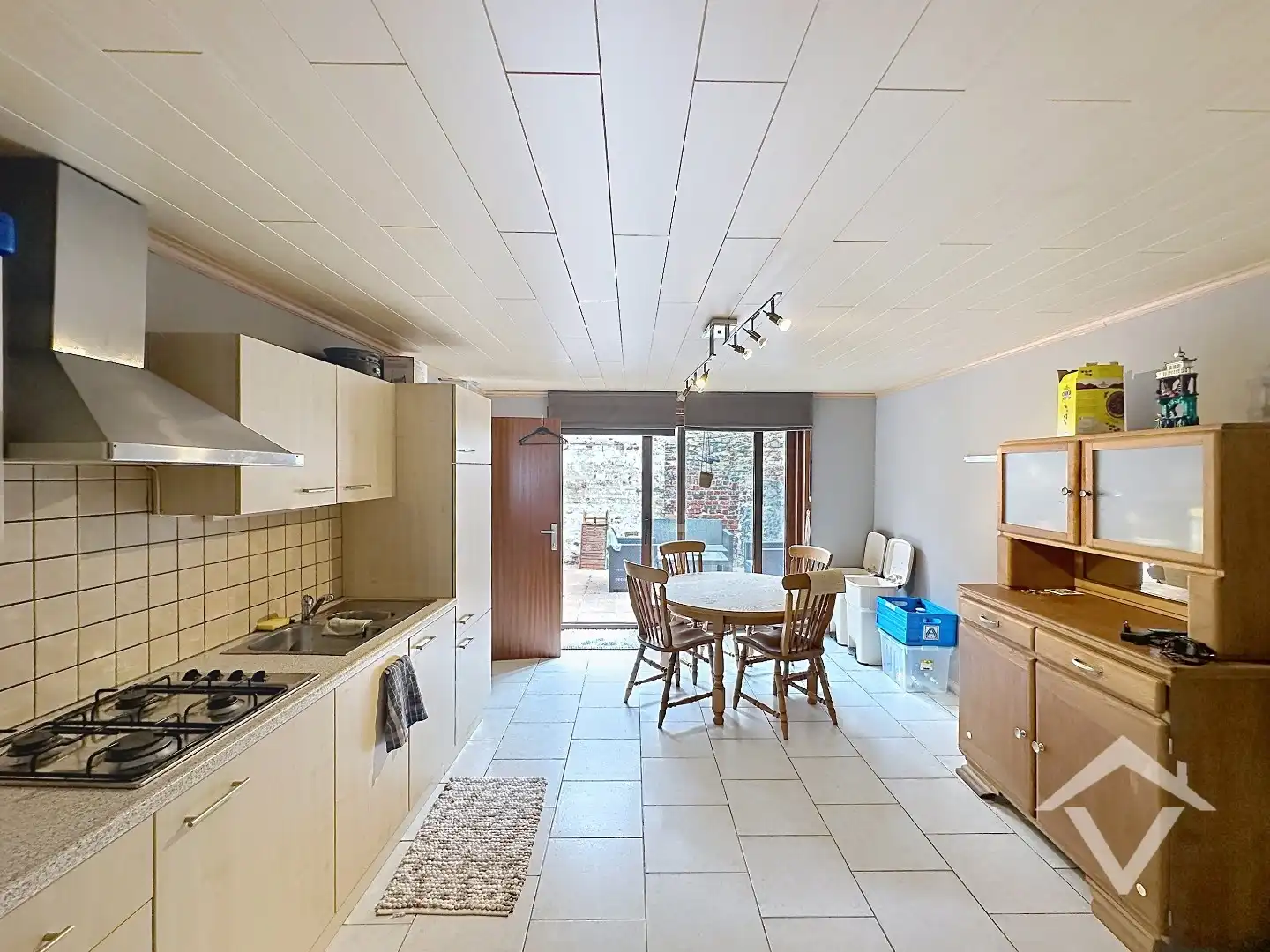 Woning in het centrum van Koekelare  foto 9